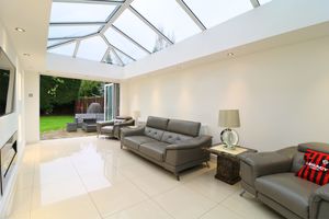 Photo 9- click for photo gallery